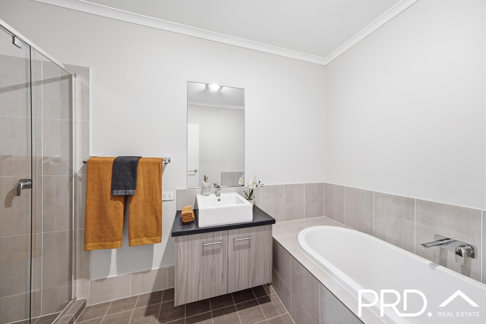 10 Stevens Street PANANIA 15