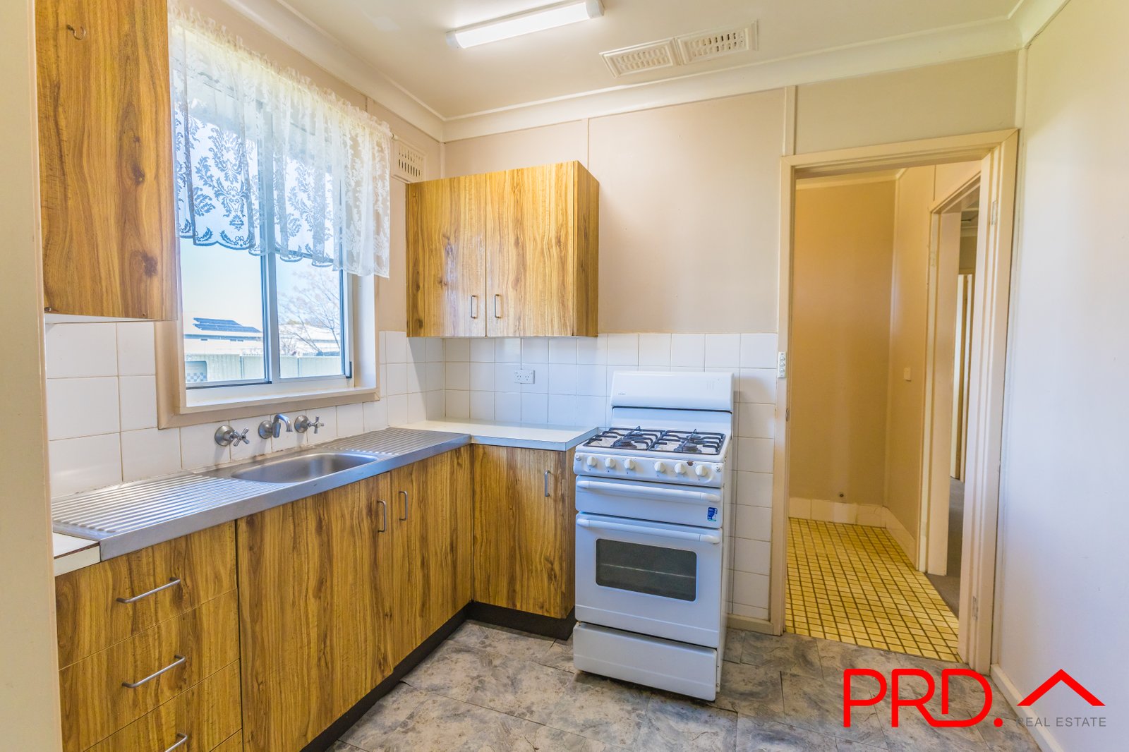 10 Stewart Avenue TAMWORTH 6