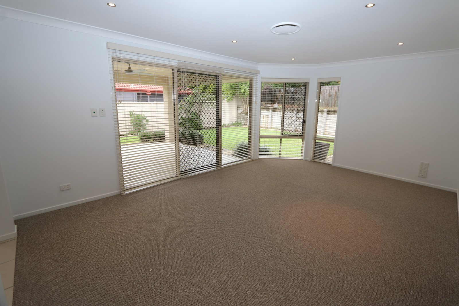 10 Stringybark Drive MOLENDINAR 7