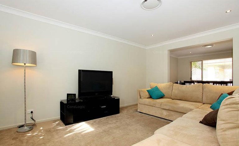 10 Stringybark Drive MOLENDINAR 4