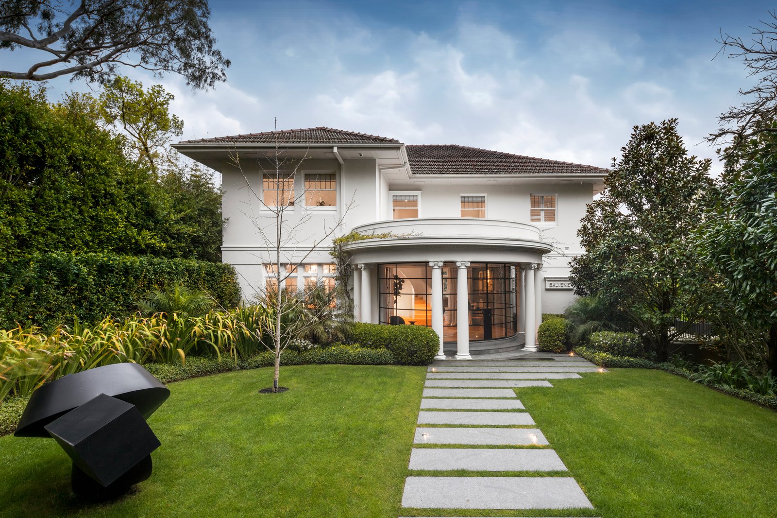 10 Struan Street, Toorak, 3142