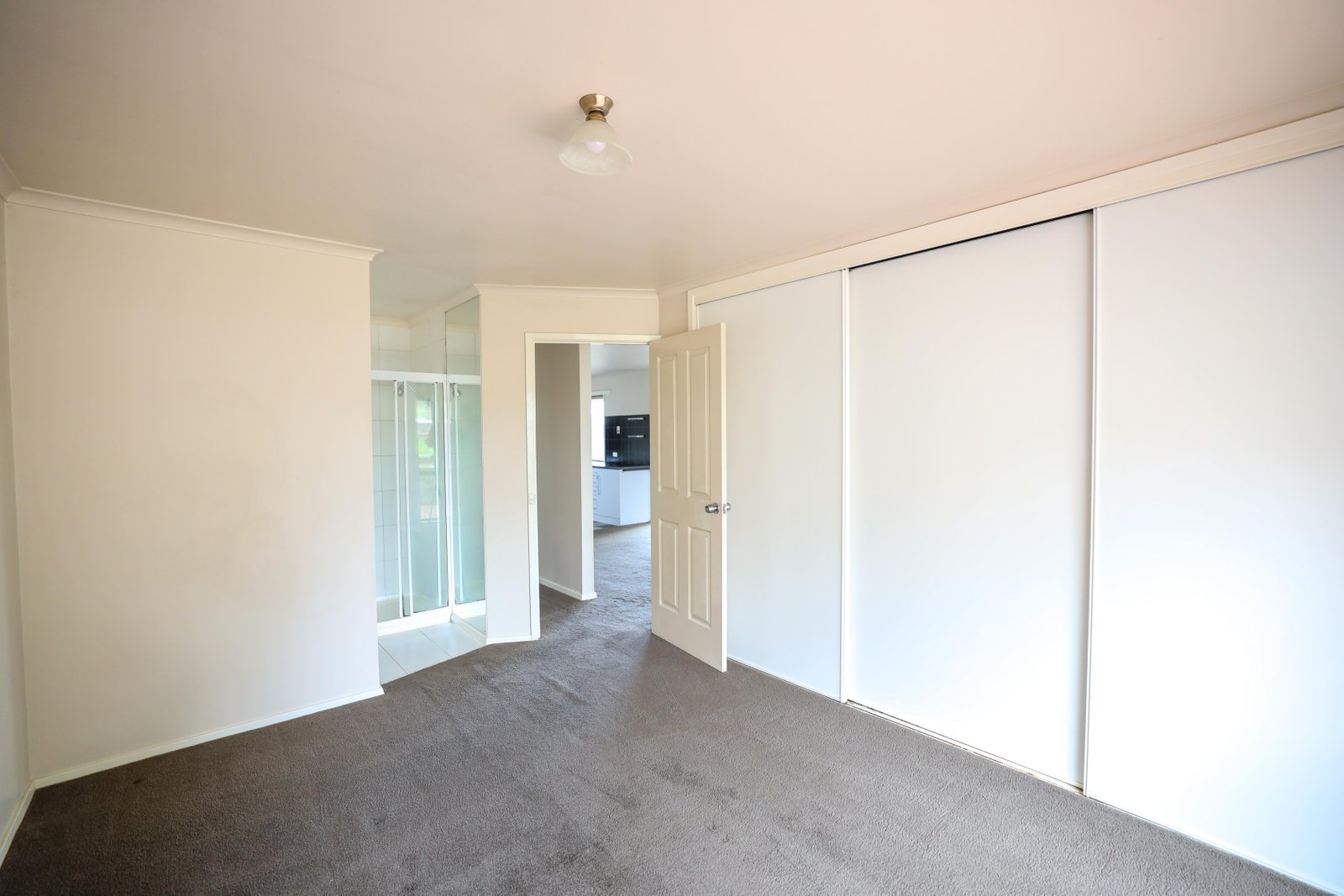 Gallery: 10 Summit Crescent