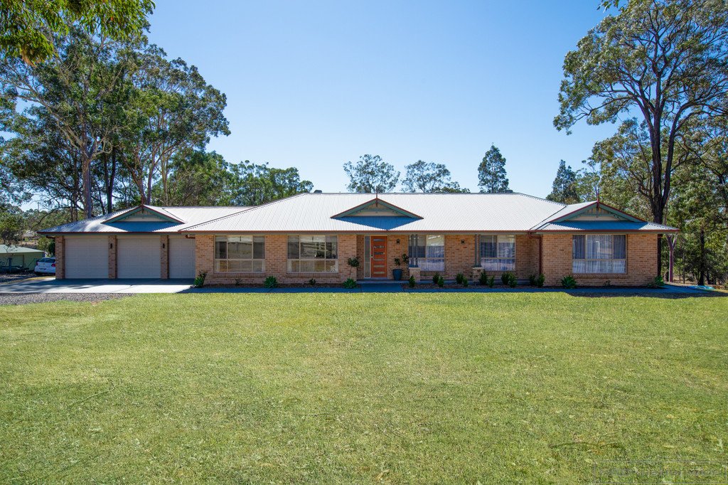 10 Sutton Grove BRANXTON 2