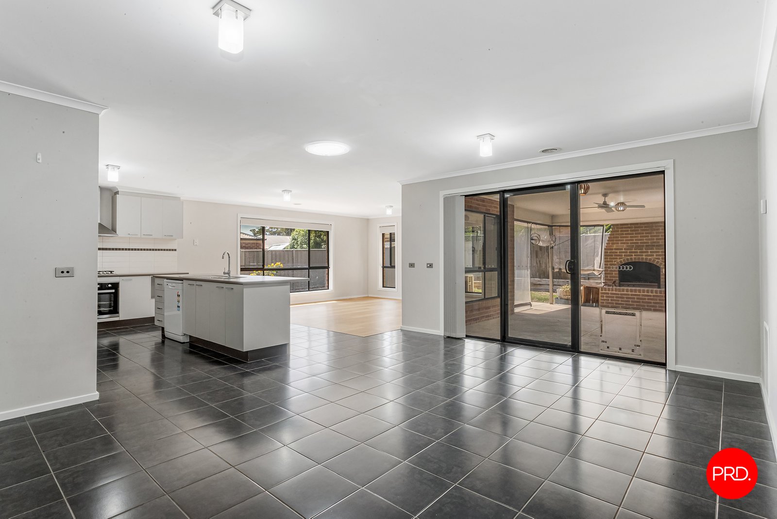 10 Symbester Crescent EAGLEHAWK 7