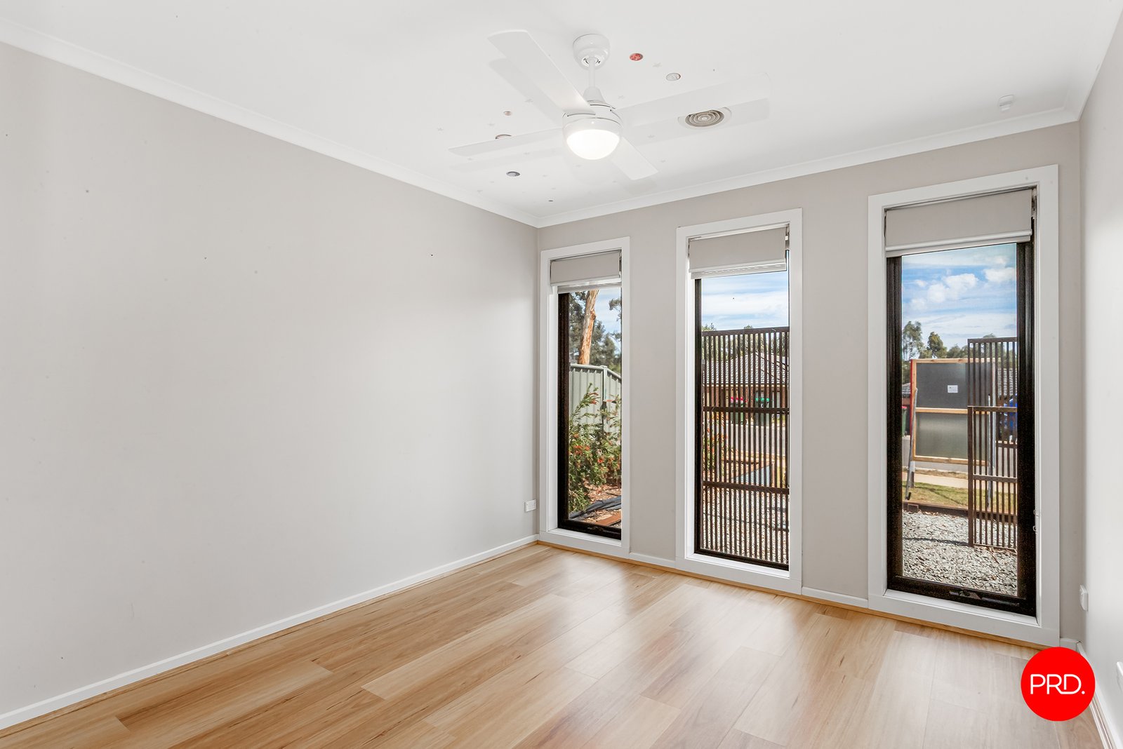 10 Symbester Crescent EAGLEHAWK 11