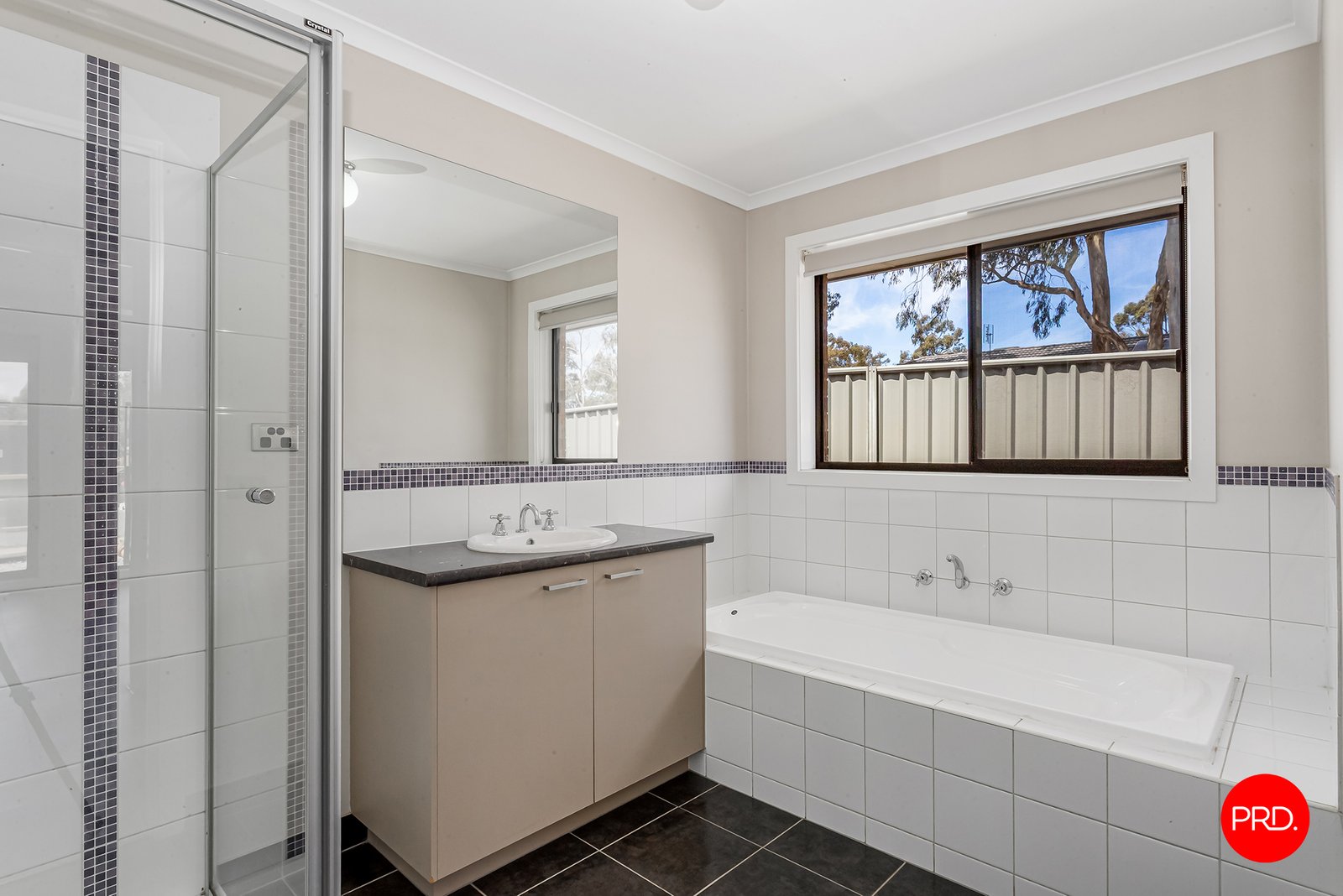 10 Symbester Crescent EAGLEHAWK 12
