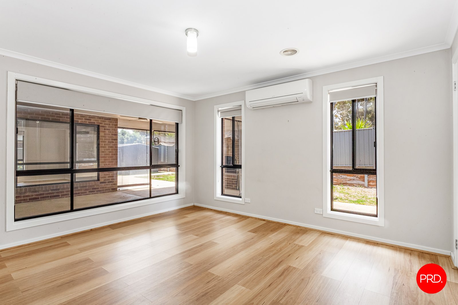 10 Symbester Crescent EAGLEHAWK 14