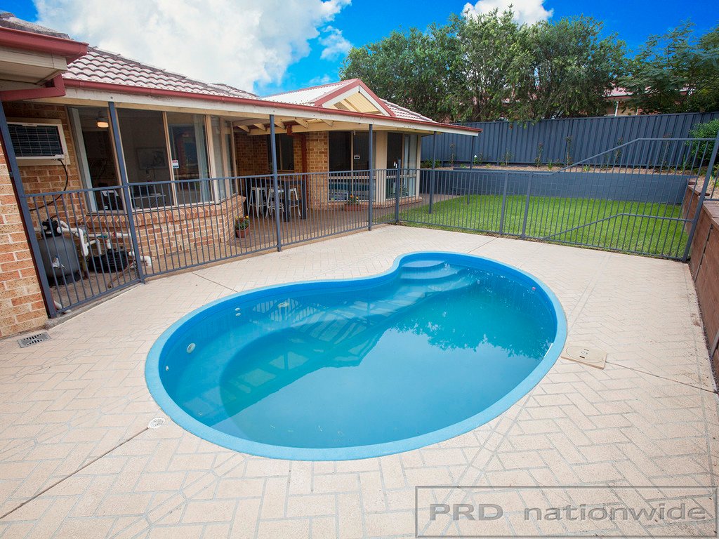 10 Tabor Close RUTHERFORD 13