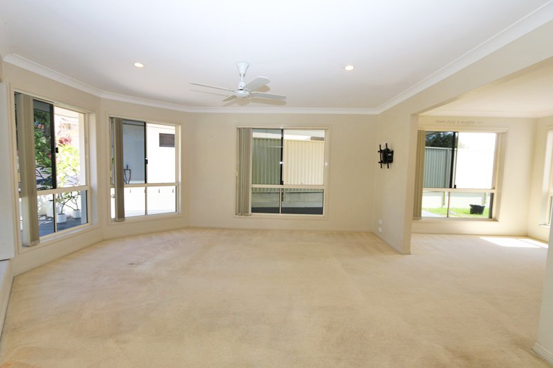 10 Tanzen Drive ARUNDEL 4