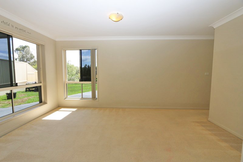 10 Tanzen Drive ARUNDEL 7