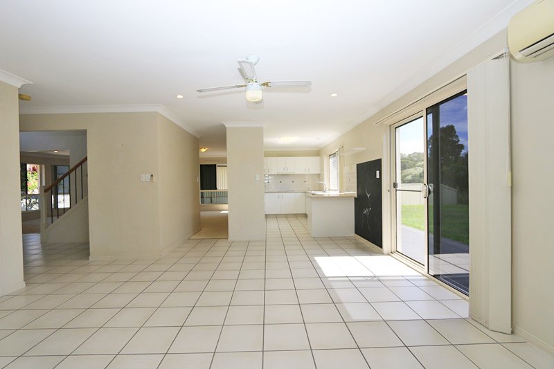 10 Tanzen Drive ARUNDEL 4