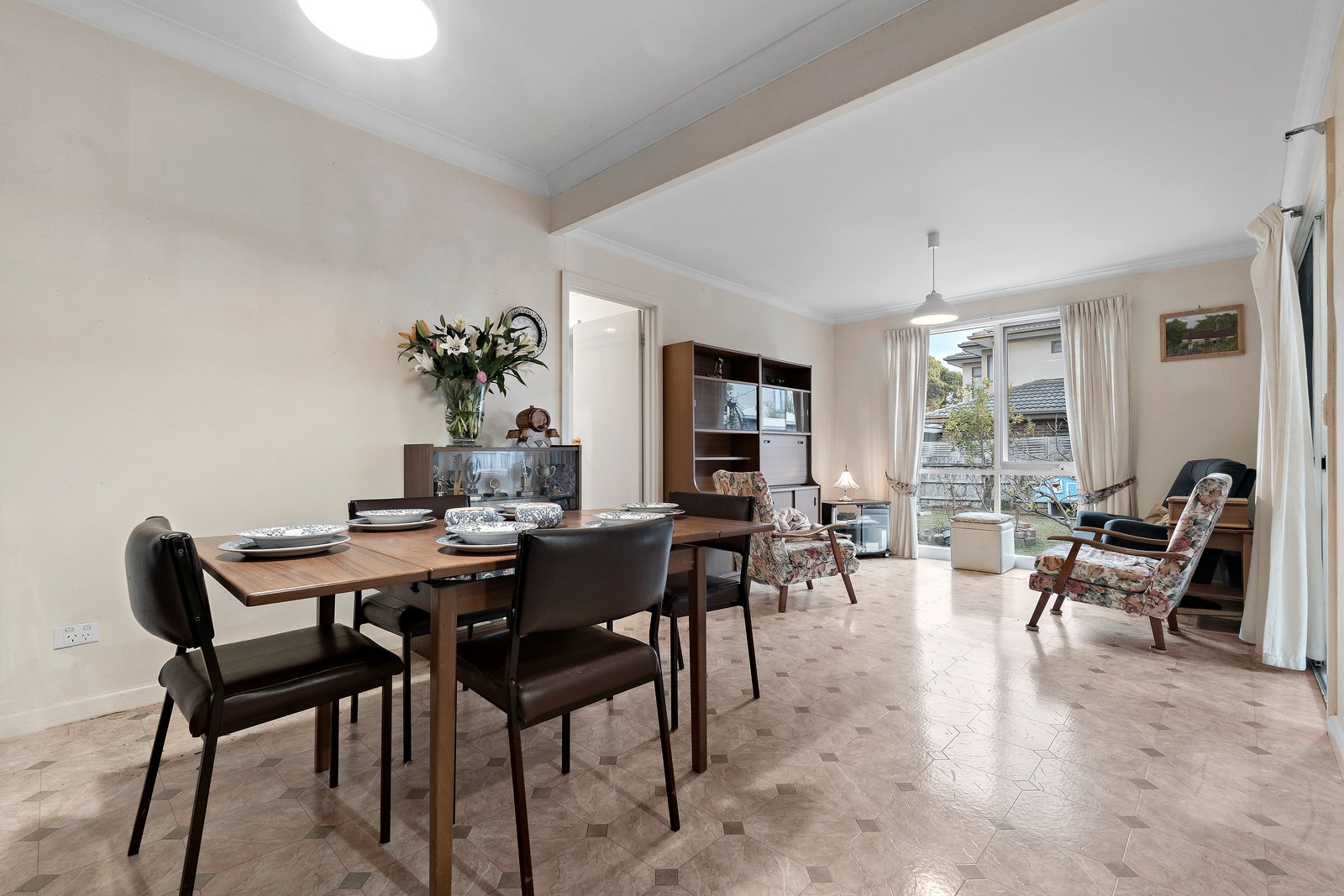 Real Estate and Property in 10 Tara Avenue, Blackburn, VIC