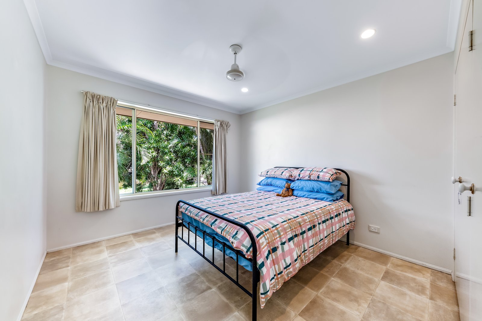 10 Teague Terrace CANNONVALE 4