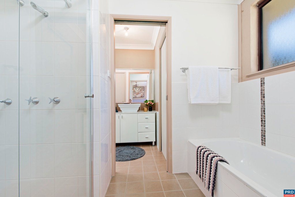 10 Teal Close LAKEWOOD 8