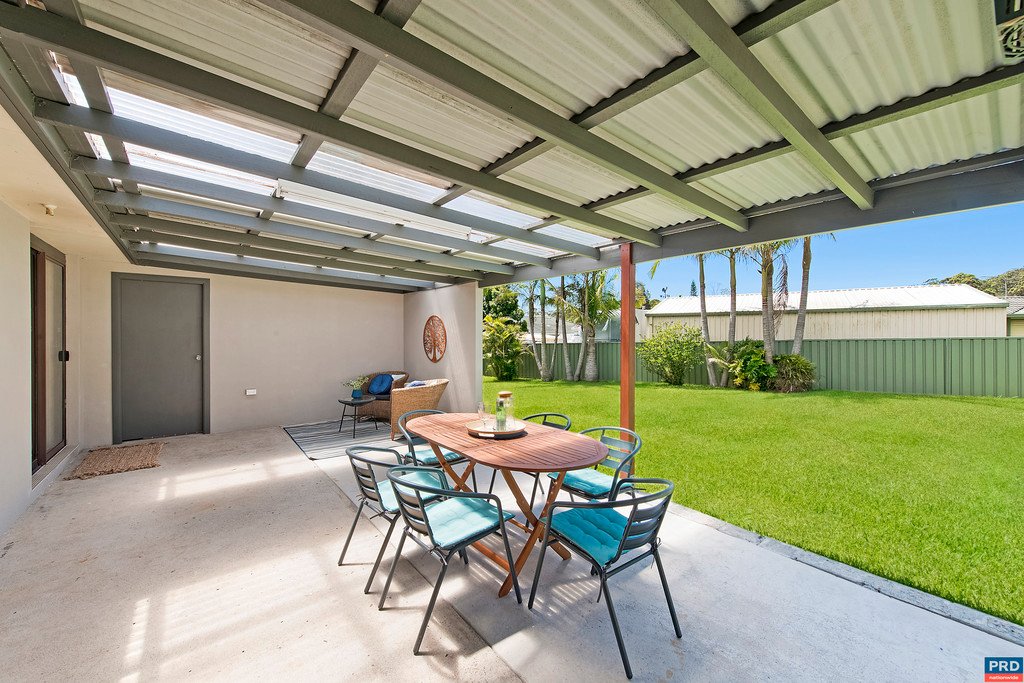 10 Teal Close LAKEWOOD 12