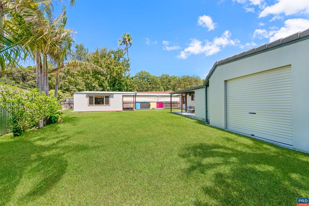 10 Teal Close LAKEWOOD 13