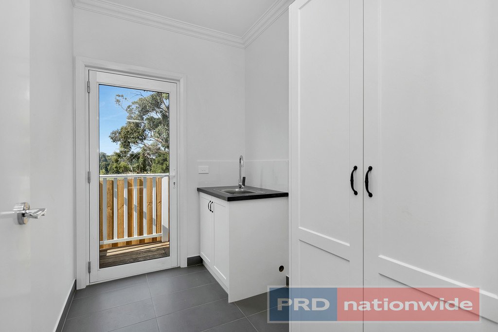 10 Tennyson Street GORDON 9