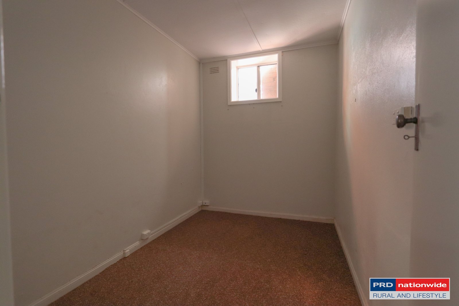 10 The Parade TUMBARUMBA 7