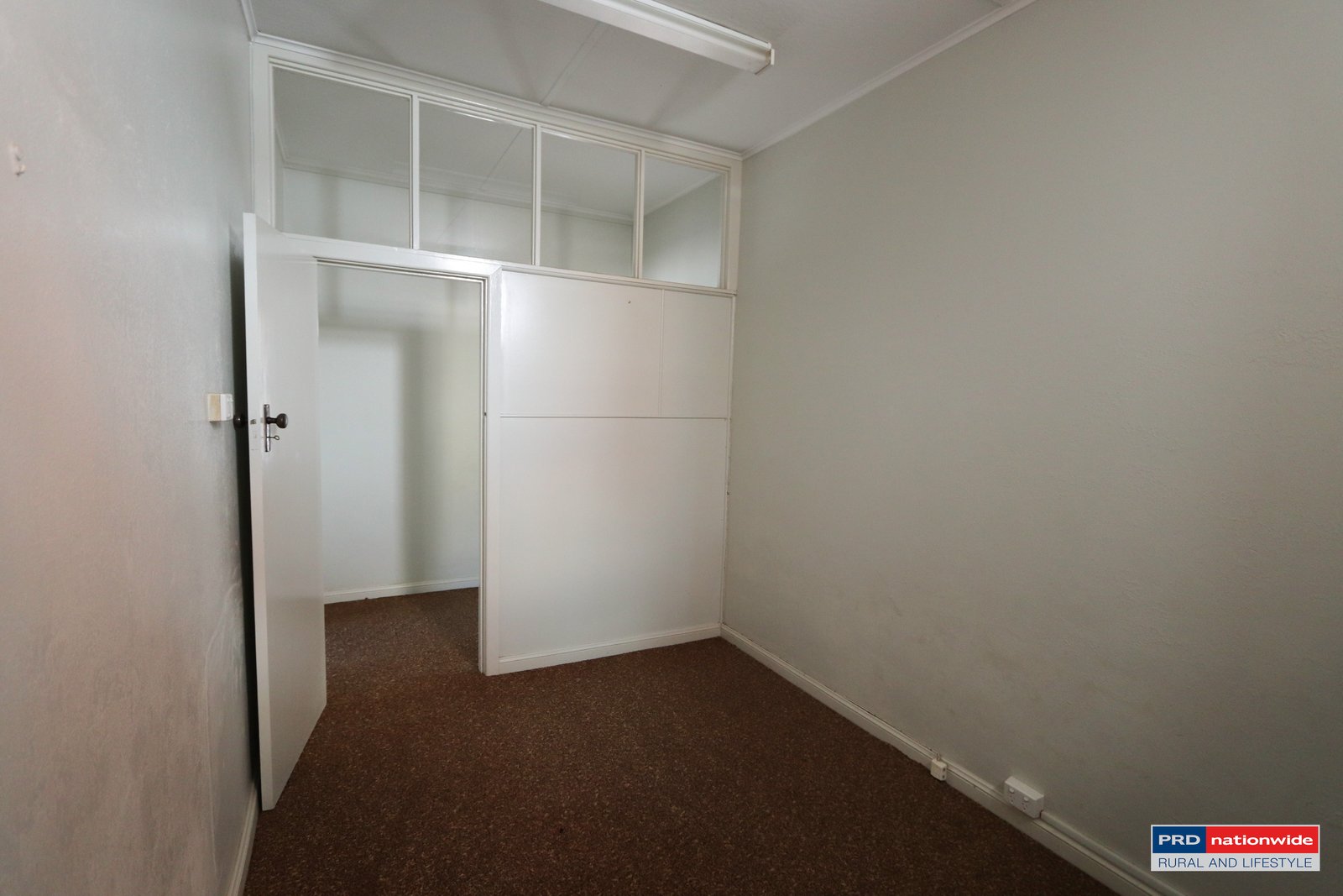 10 The Parade TUMBARUMBA 5