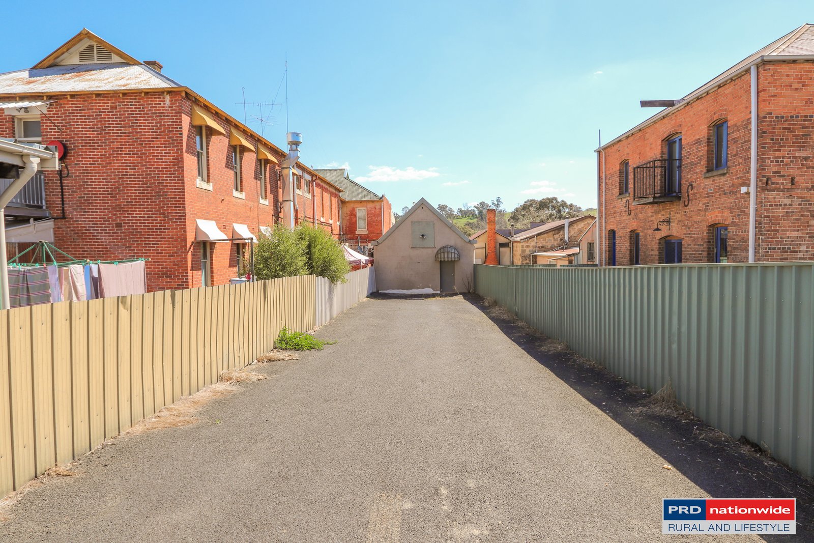 10 The Parade TUMBARUMBA 18