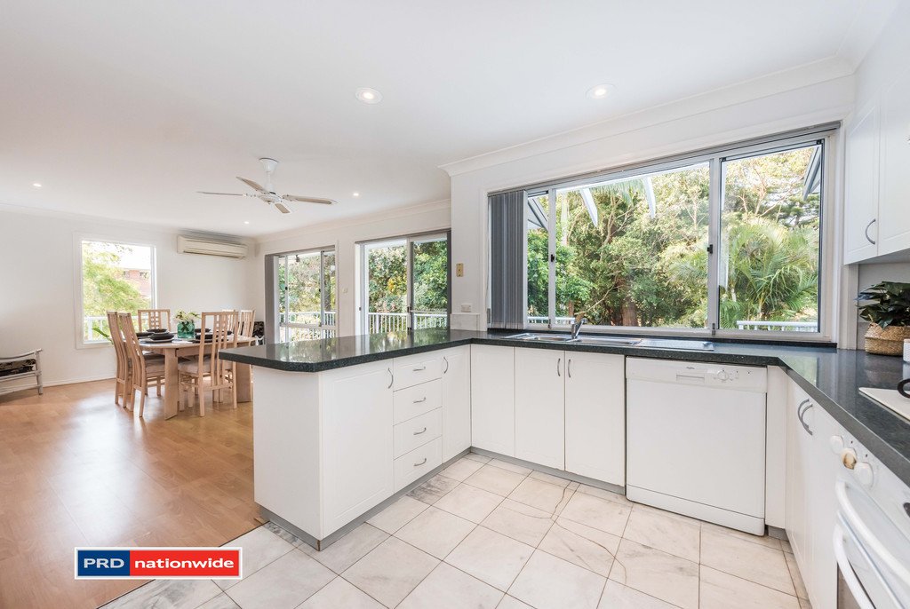 10 The Peninsula  CORLETTE 11