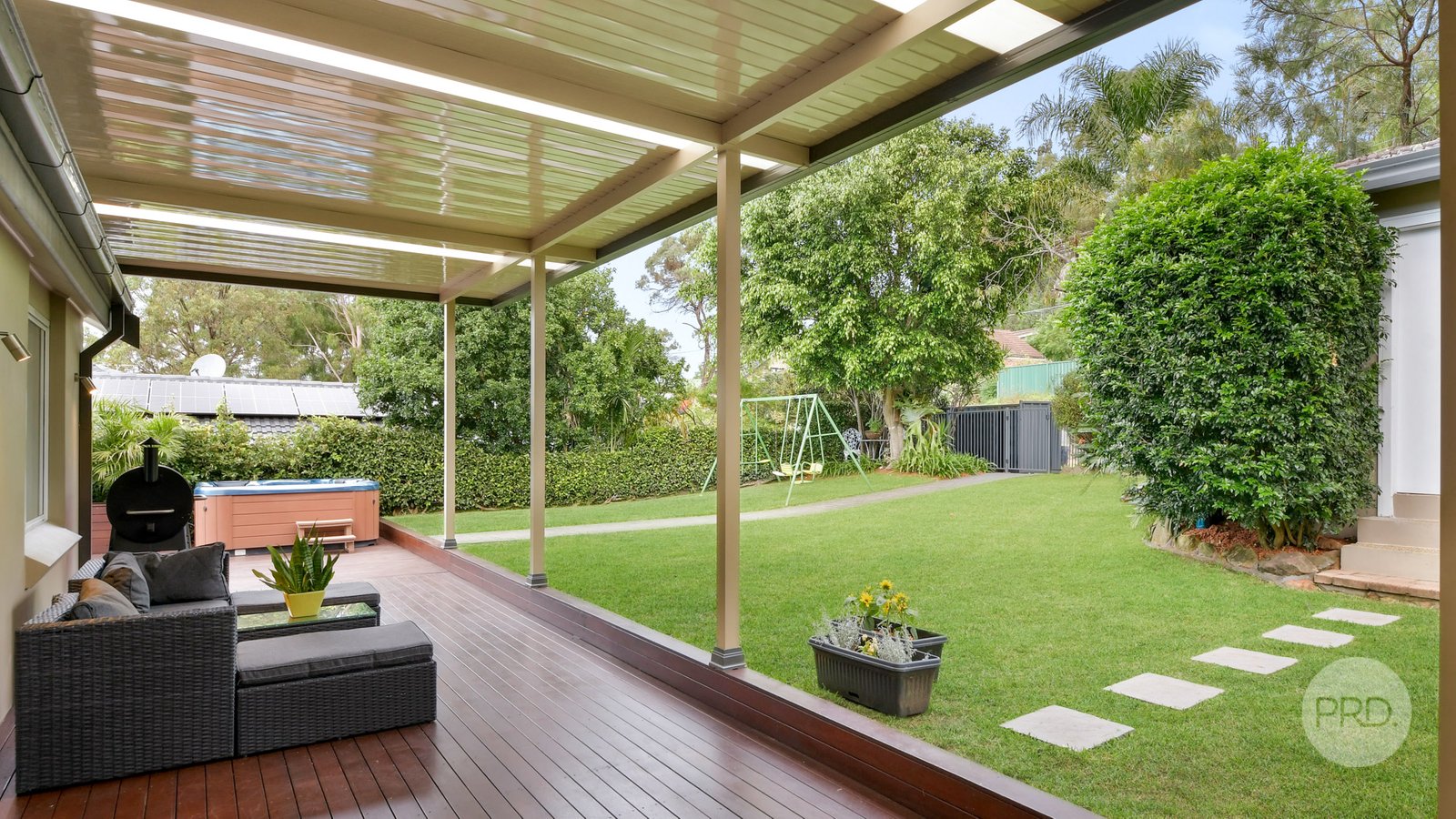 10 The Upper Sanctuary Drive LEONAY 15