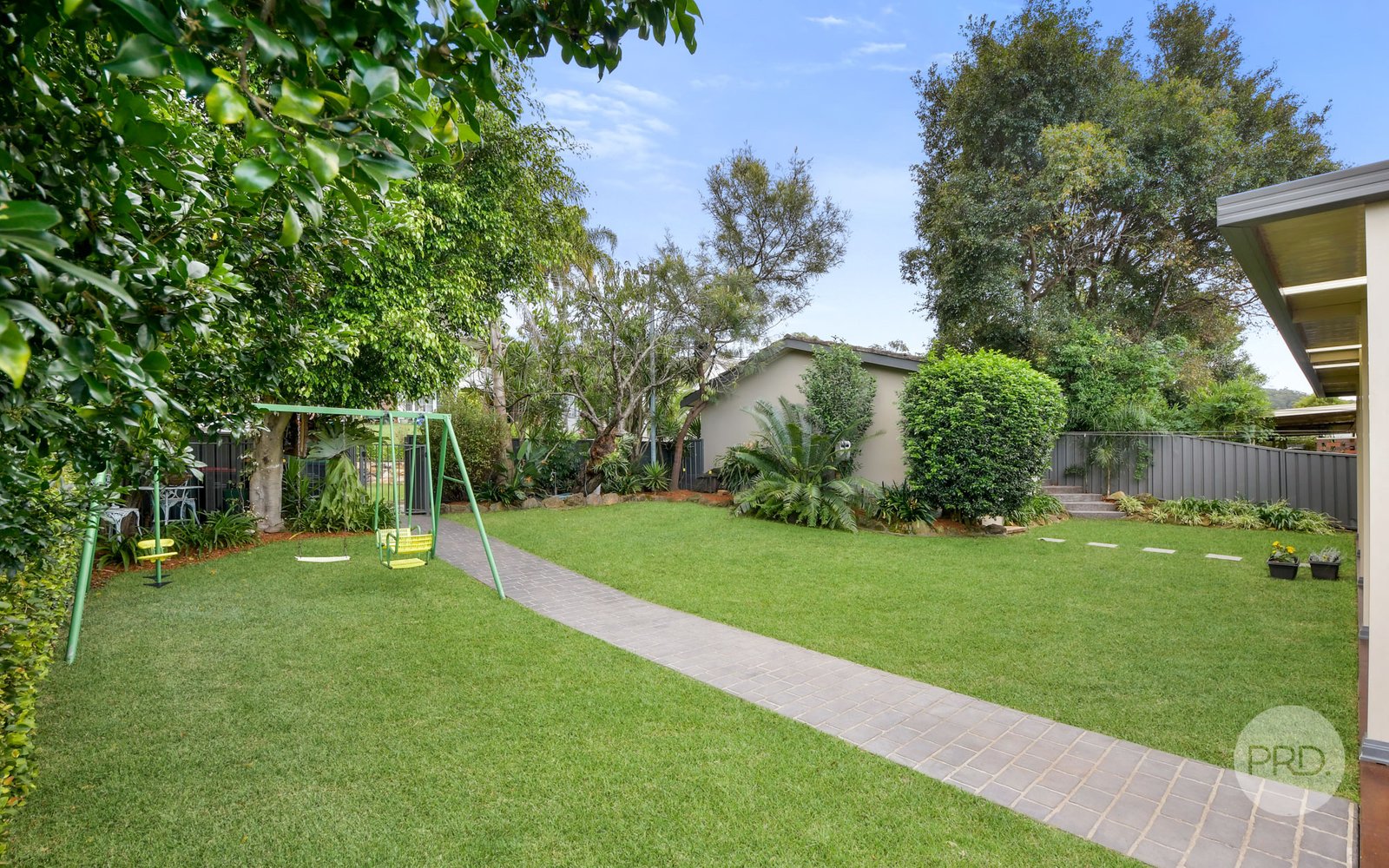 10 The Upper Sanctuary Drive LEONAY 16
