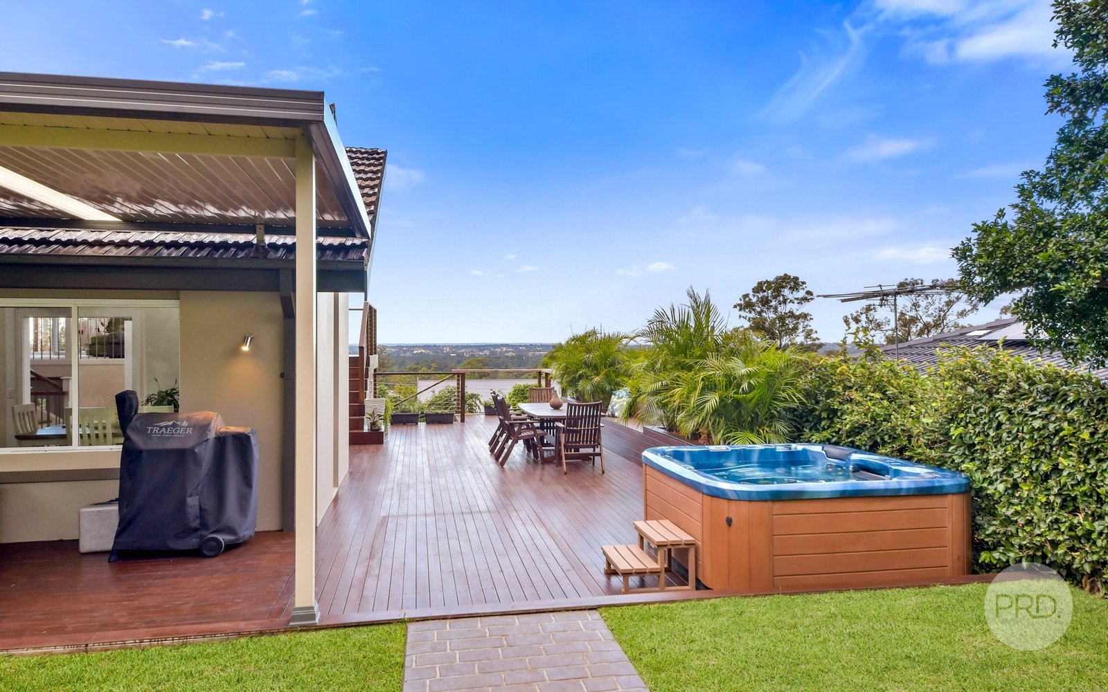 10 The Upper Sanctuary Drive LEONAY 17