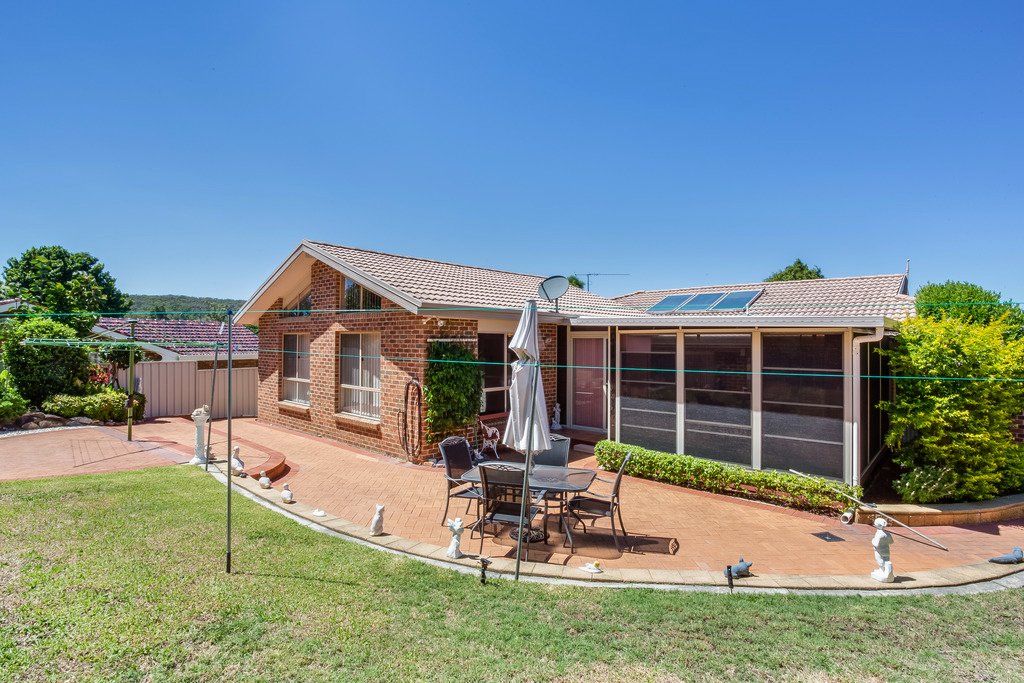 10 The Yardarm  CORLETTE 10