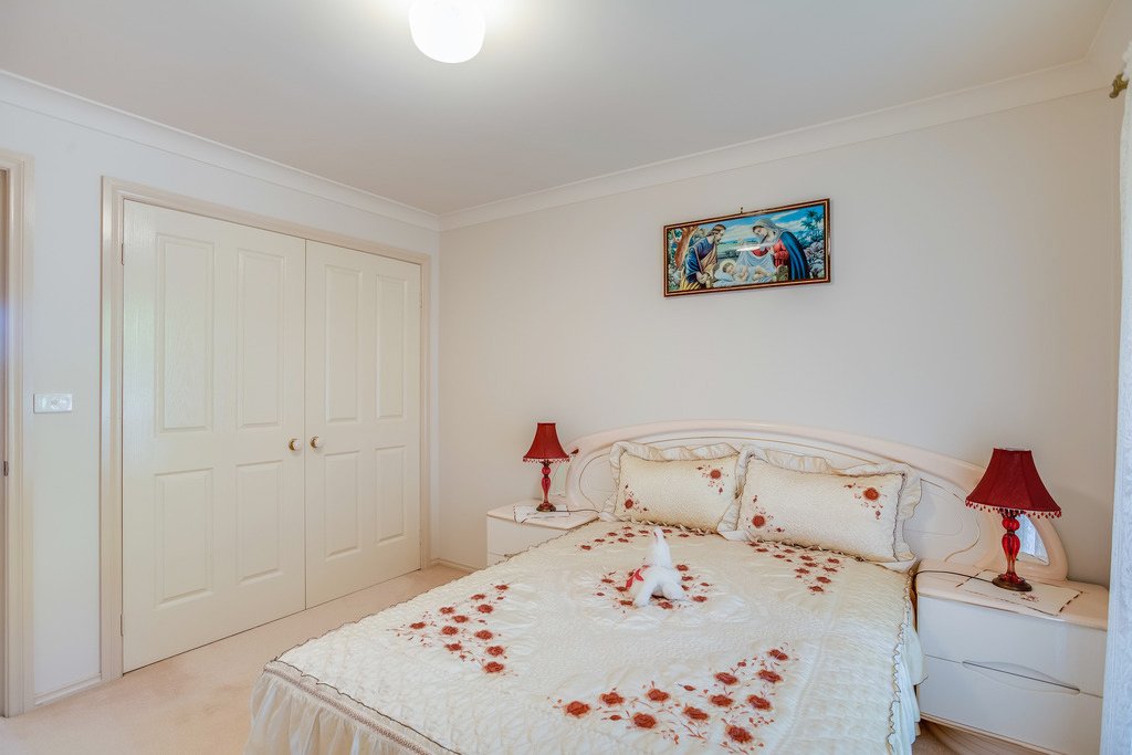 10 The Yardarm  CORLETTE 12