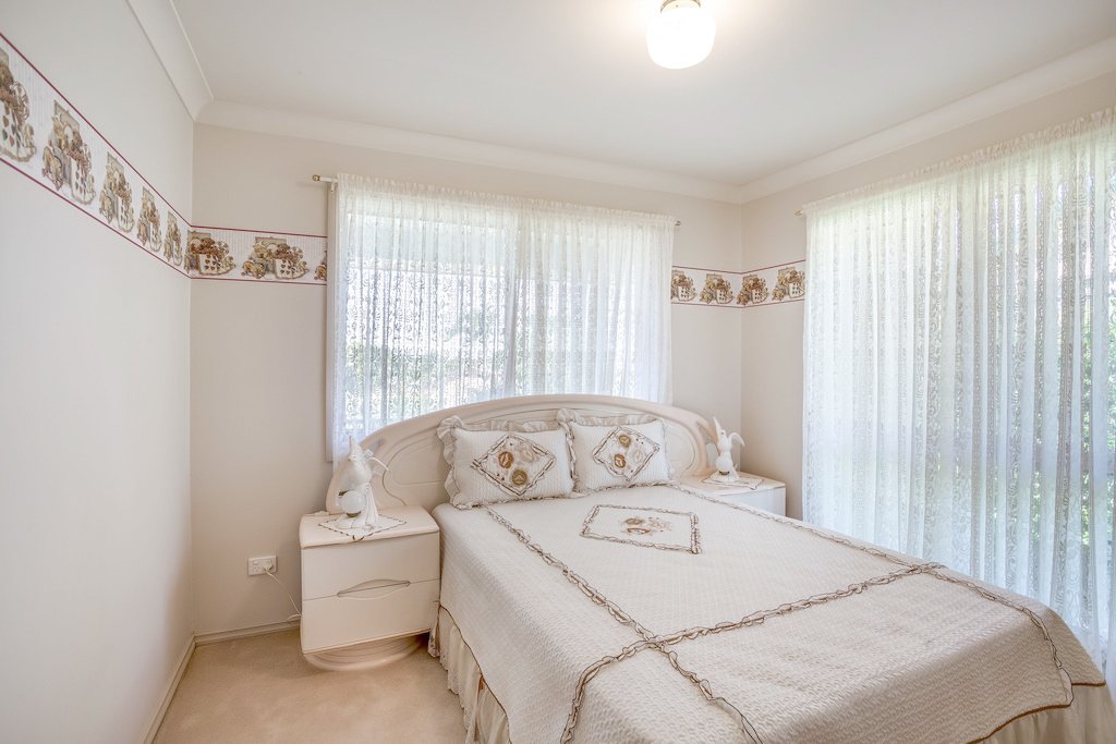 10 The Yardarm  CORLETTE 13