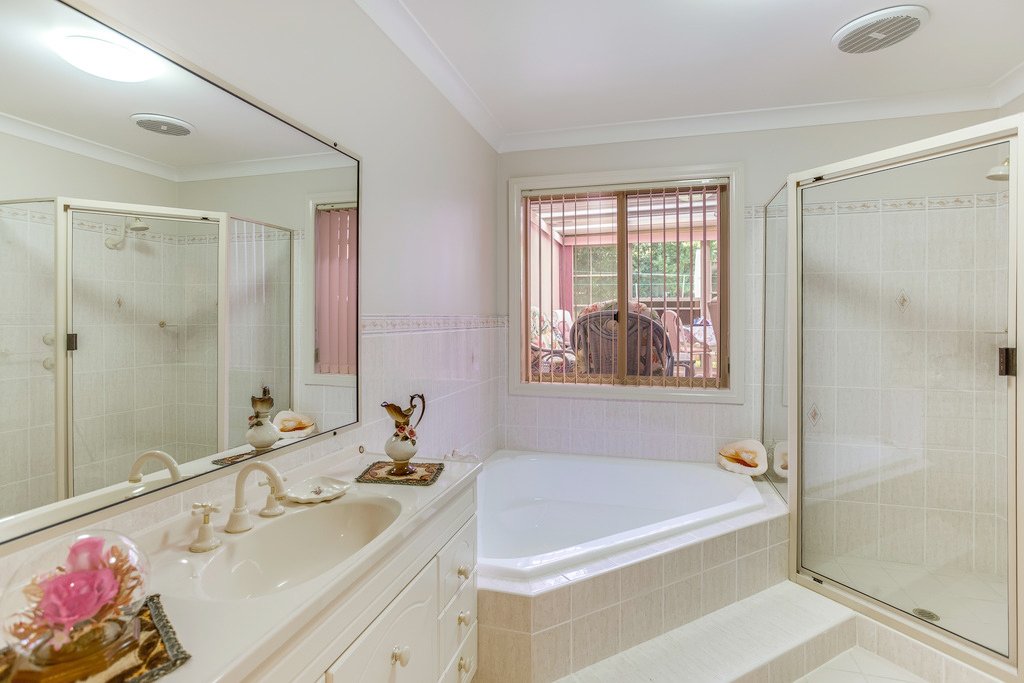 10 The Yardarm  CORLETTE 14