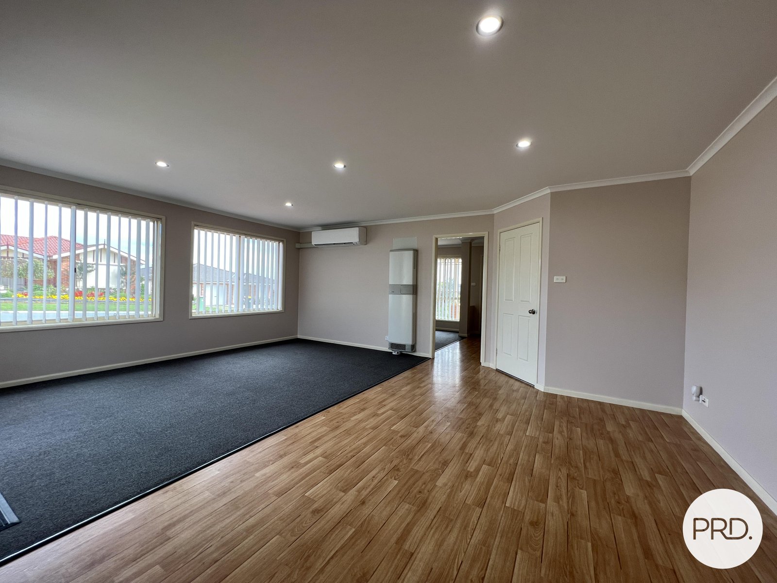 10 Thomas Royal Gardens QUEANBEYAN 4