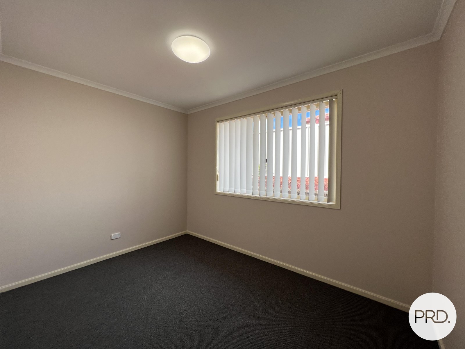 10 Thomas Royal Gardens QUEANBEYAN 8