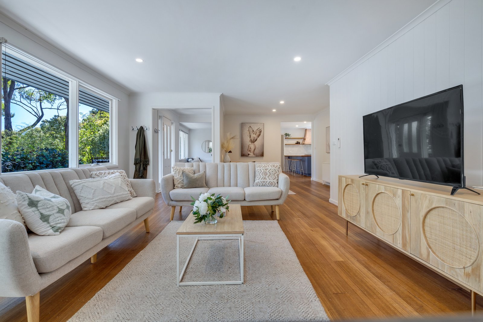 Real Estate and Property in 10 Timber Lane, Woodend, VIC