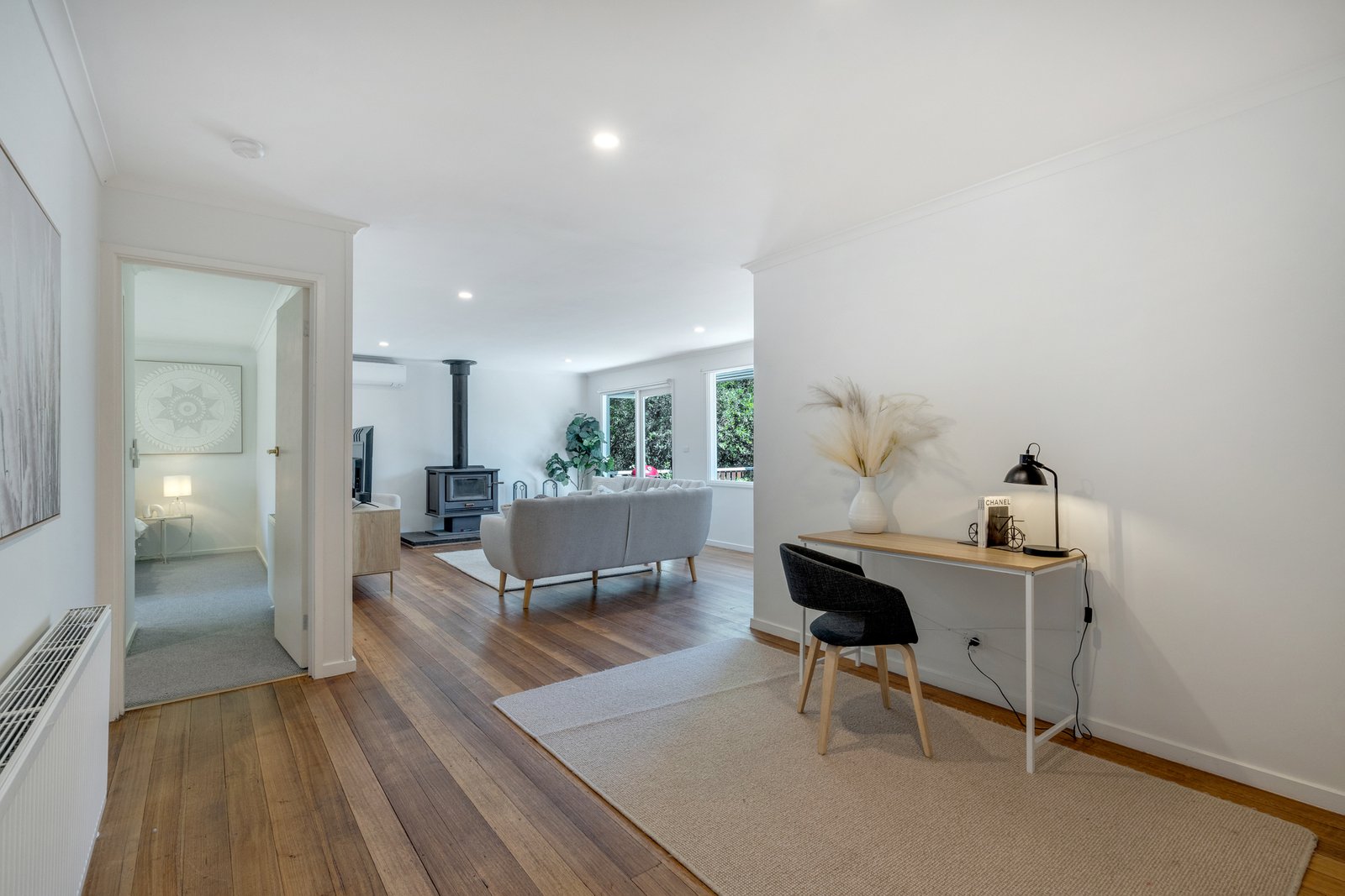 Real Estate and Property in 10 Timber Lane, Woodend, VIC