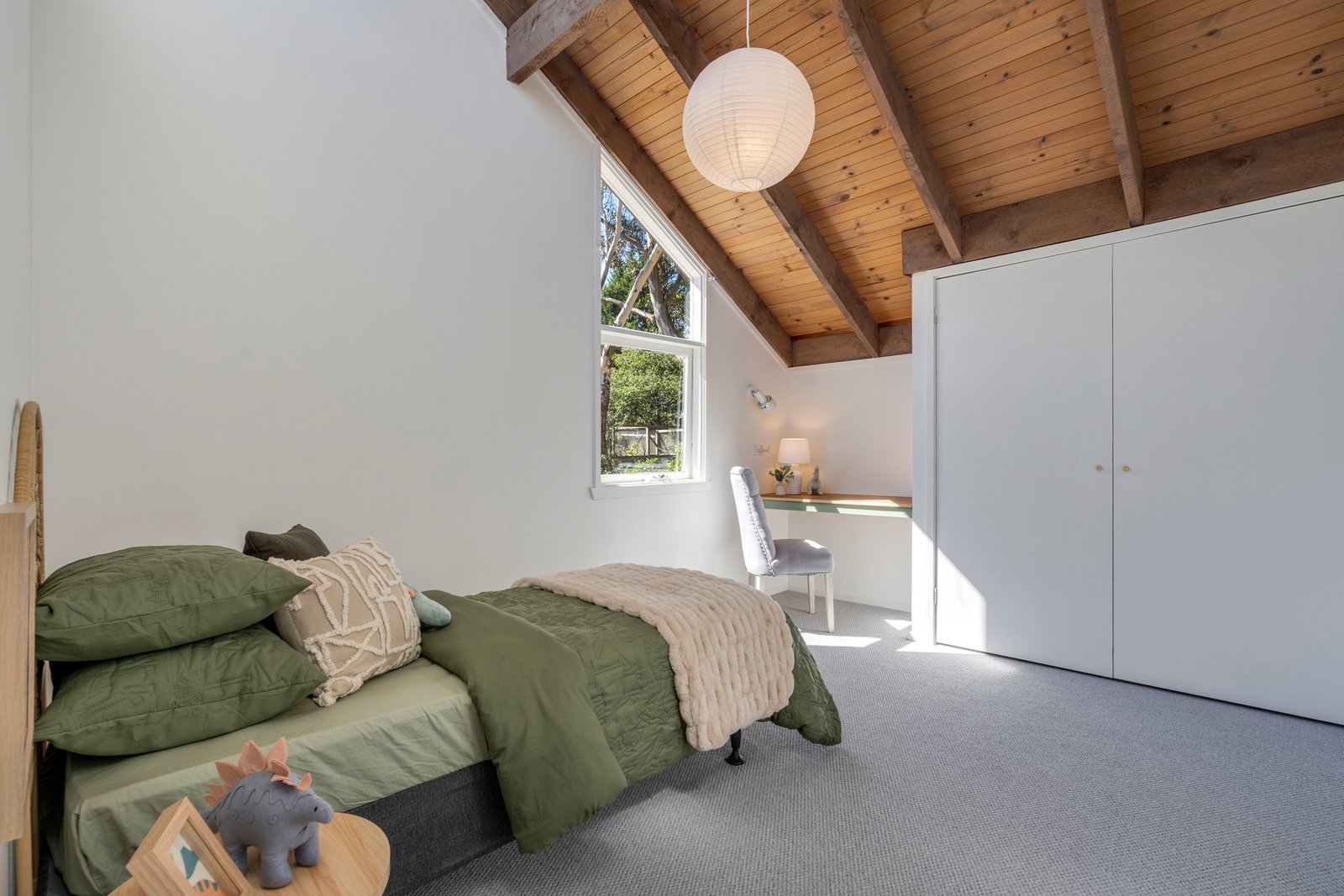 Real Estate and Property in 10 Timber Lane, Woodend, VIC