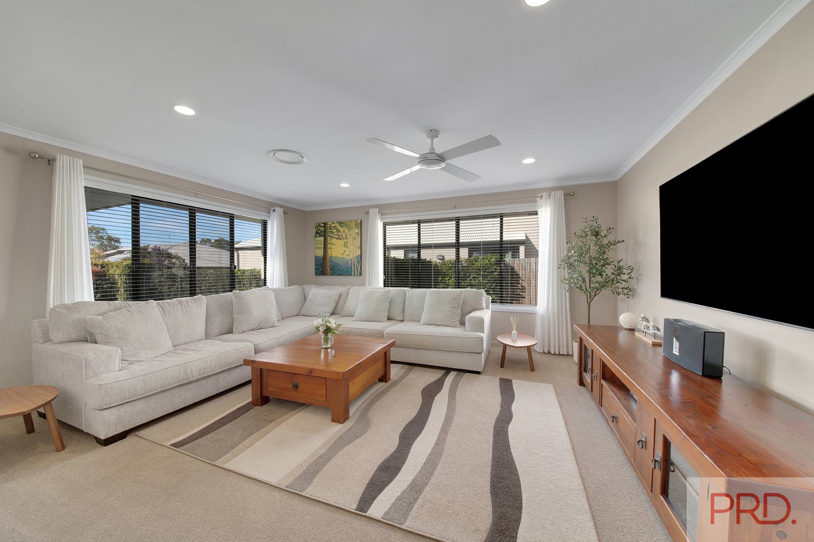 10 Tina Drive TANNUM SANDS 8