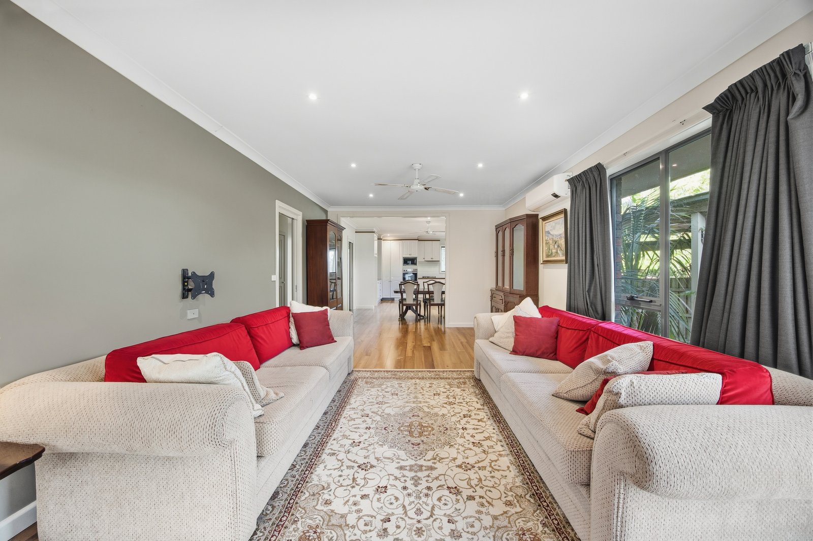 Gallery: 10 Tinworth Avenue
