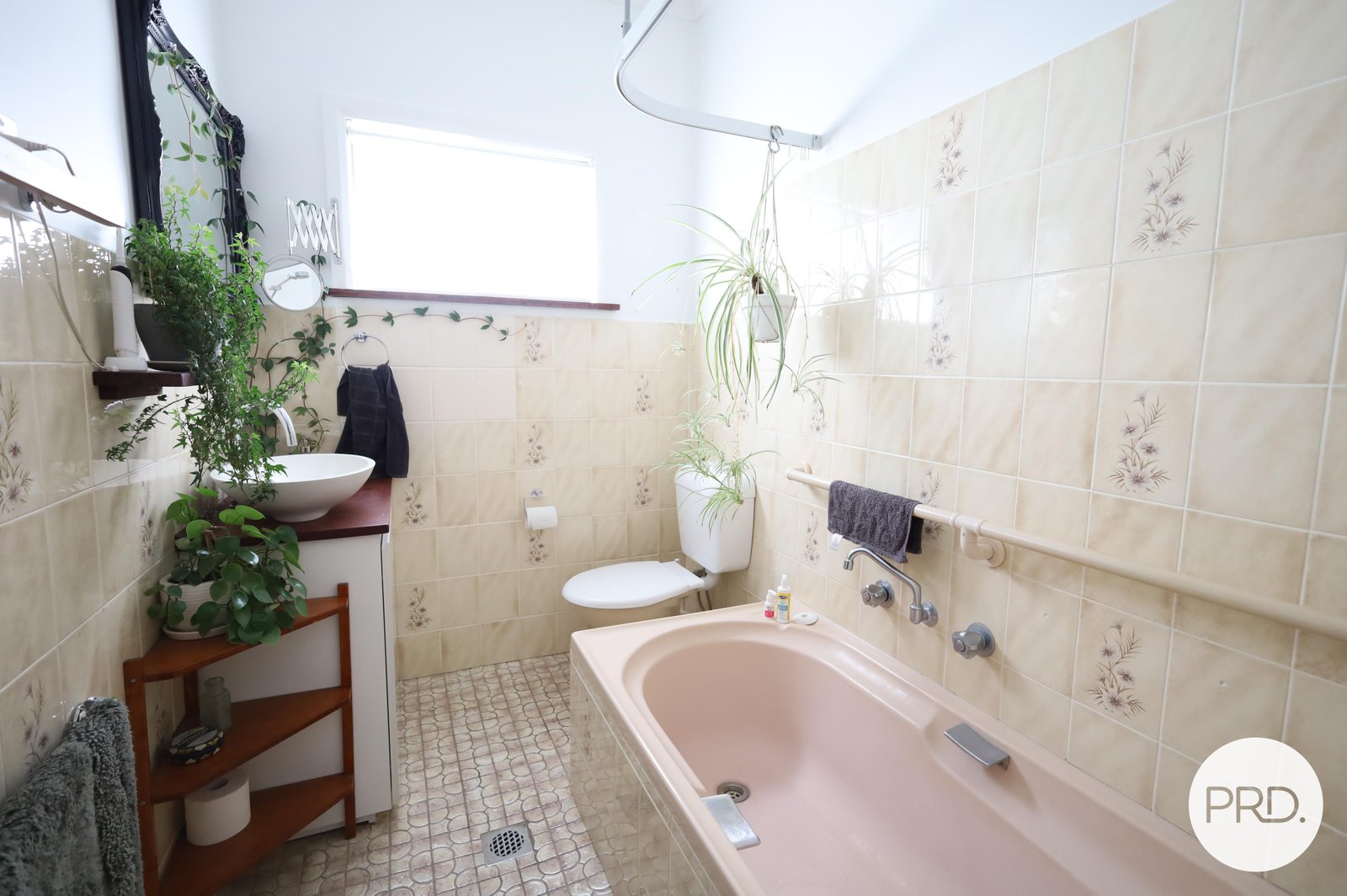 10 Tobruk Crescent ORANGE 8