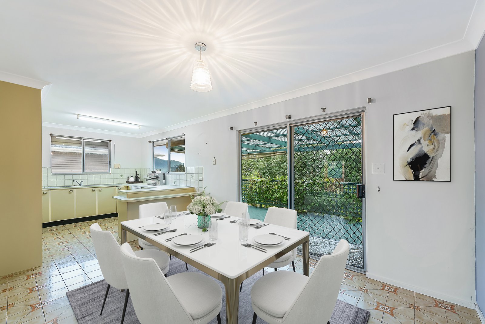 10 Unique Close CAMDEN HEAD 5