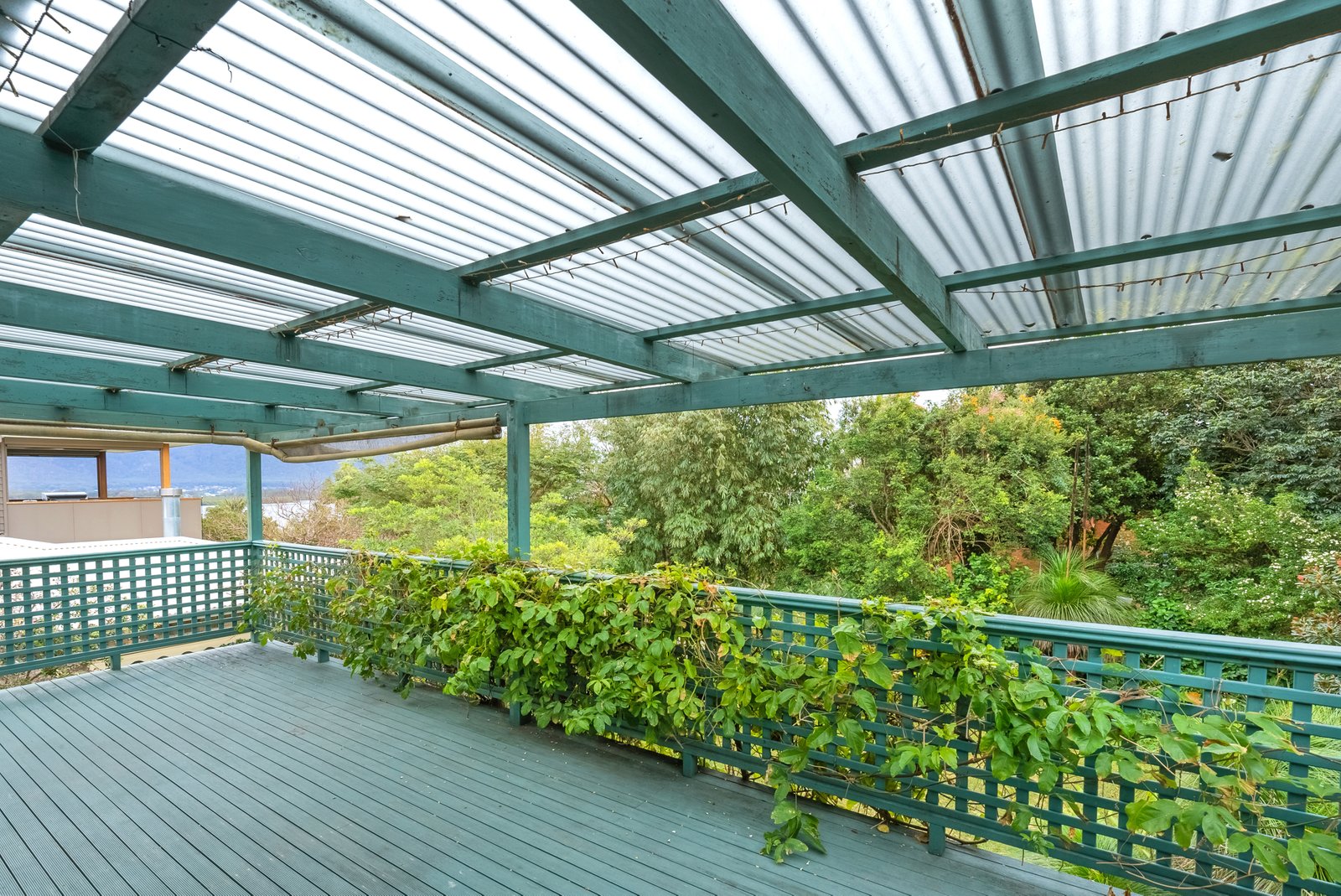 10 Unique Close CAMDEN HEAD 10