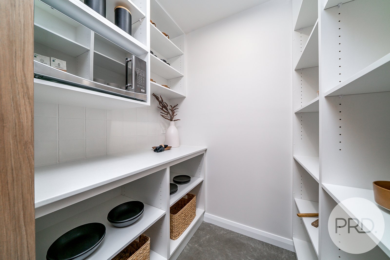 10 Valencia Drive GOBBAGOMBALIN 4