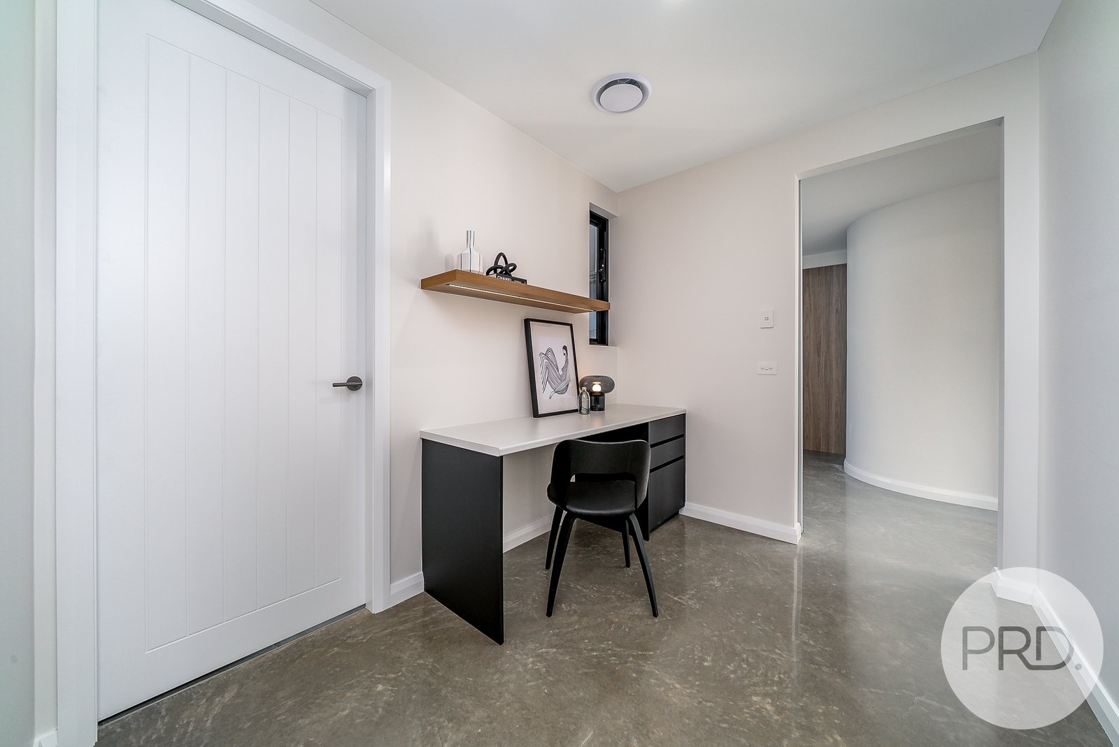 10 Valencia Drive GOBBAGOMBALIN 11