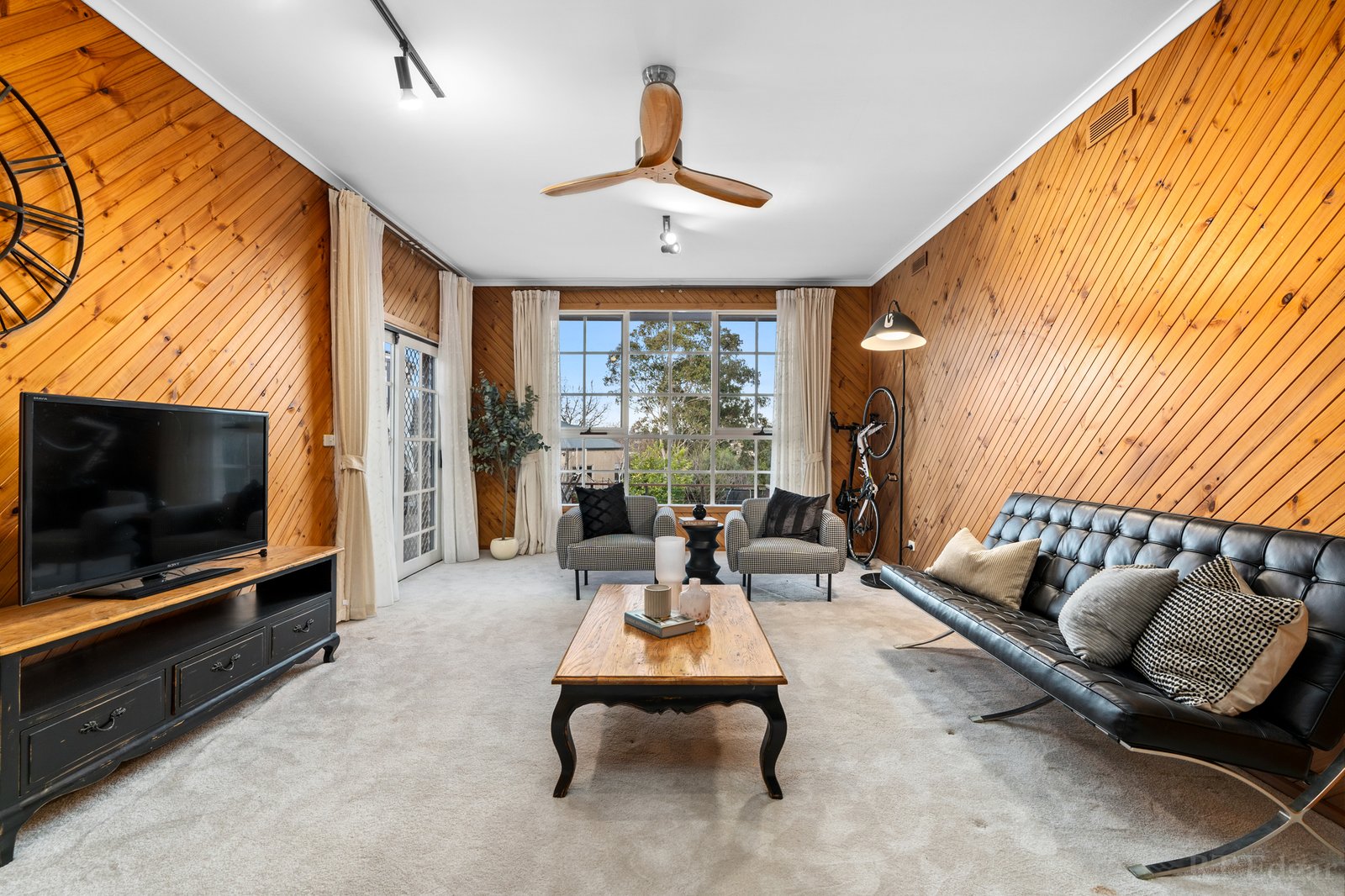 Real Estate and Property in 10 Valencia Terrace, Templestowe, VIC