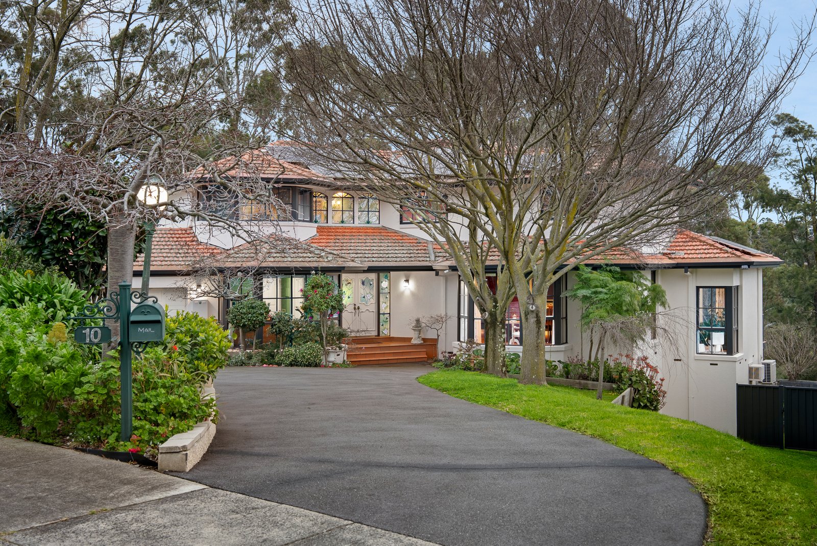 Gallery: 10 Van Haaster Court
