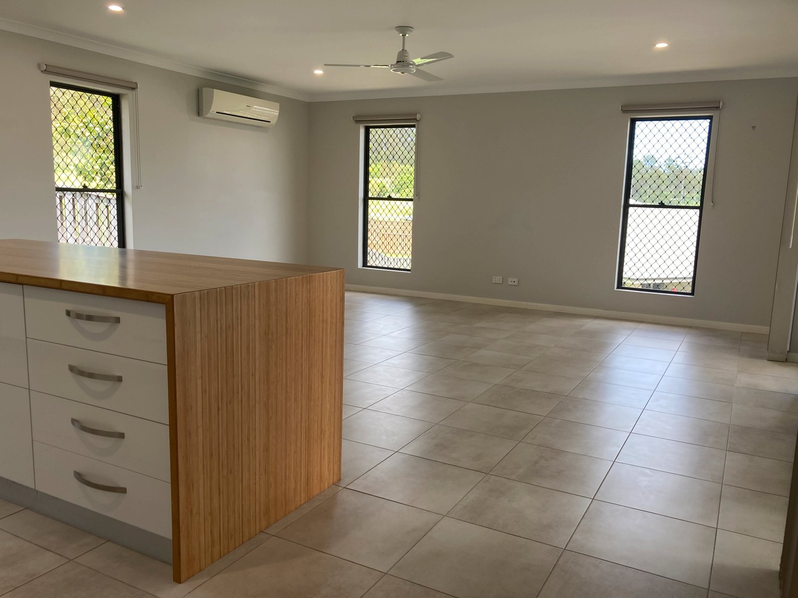 10 Vector Court CANNON VALLEY 6