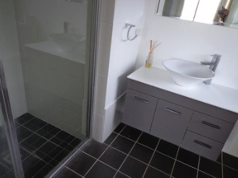 10 Verdelho Drive TAMWORTH 5