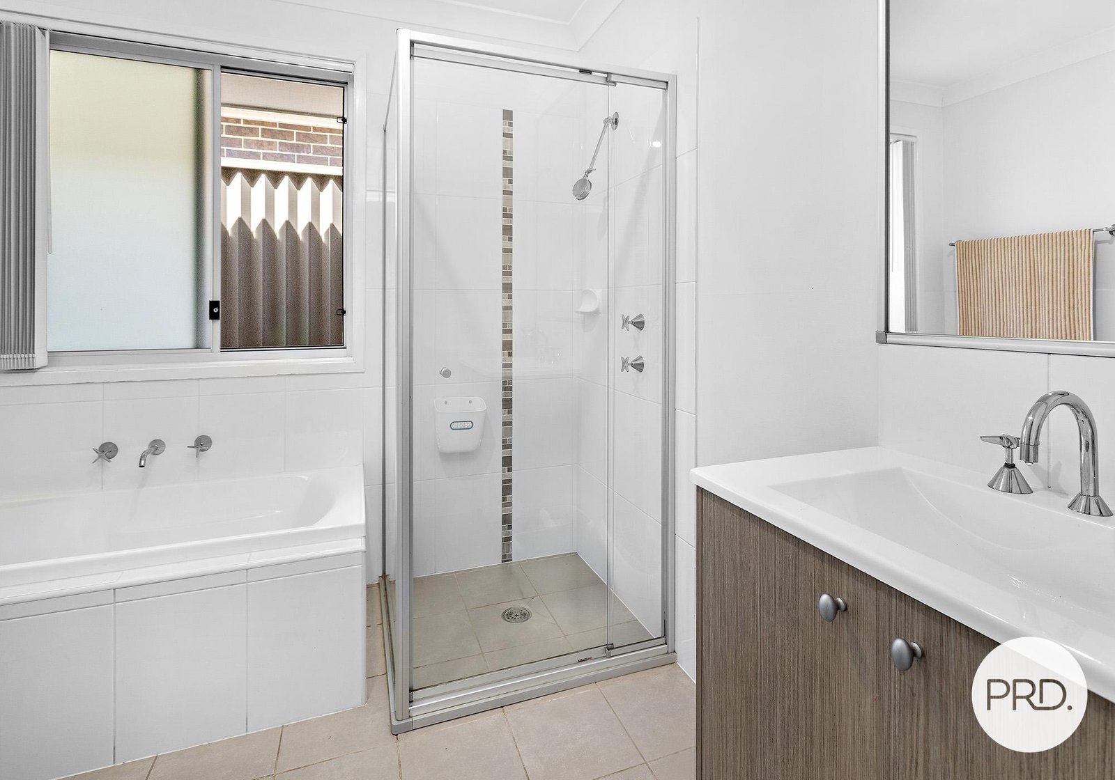 10 Vivian Street STREAM HILL 10