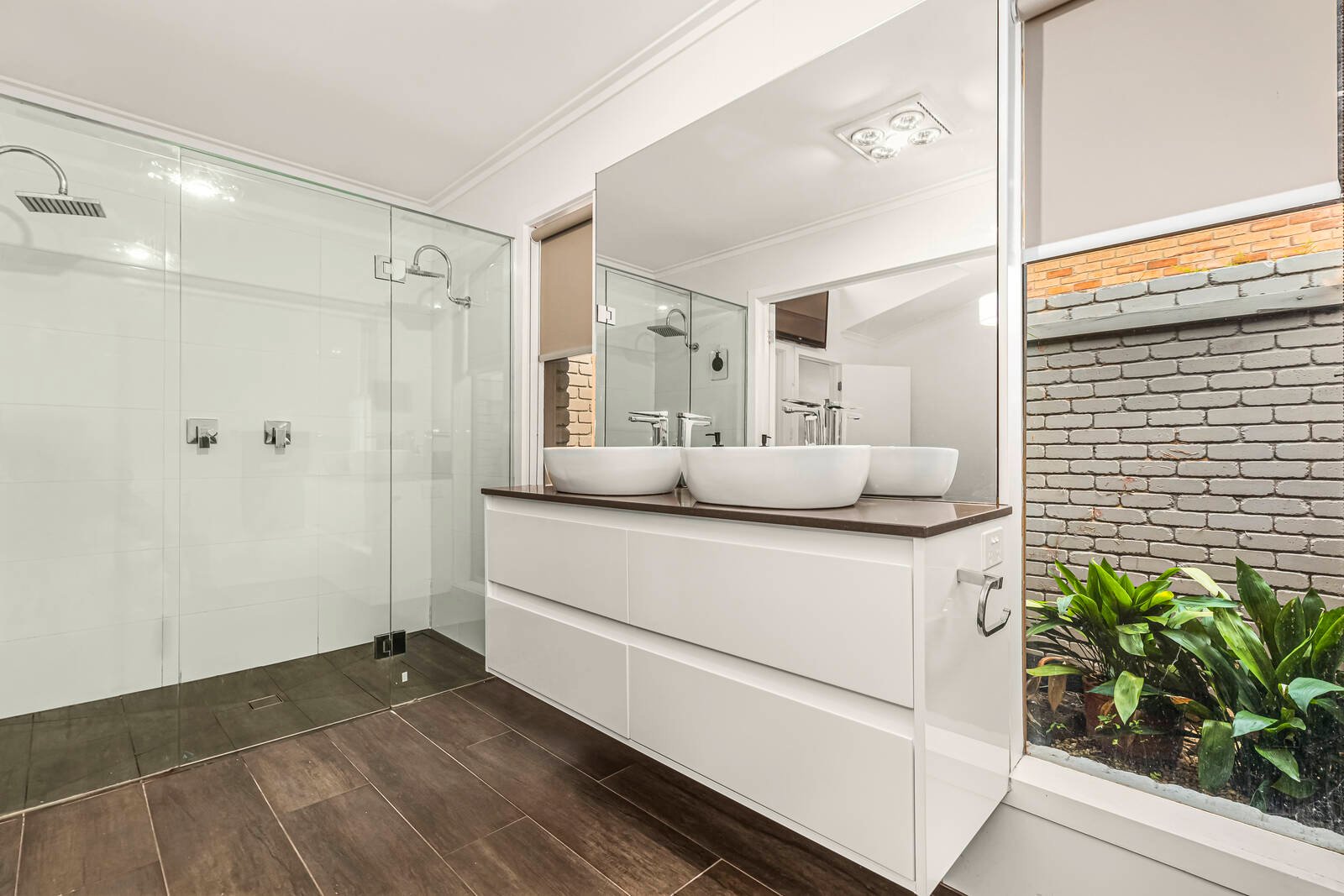 Real Estate and Property in 10 Wallara Close, Doncaster East, VIC